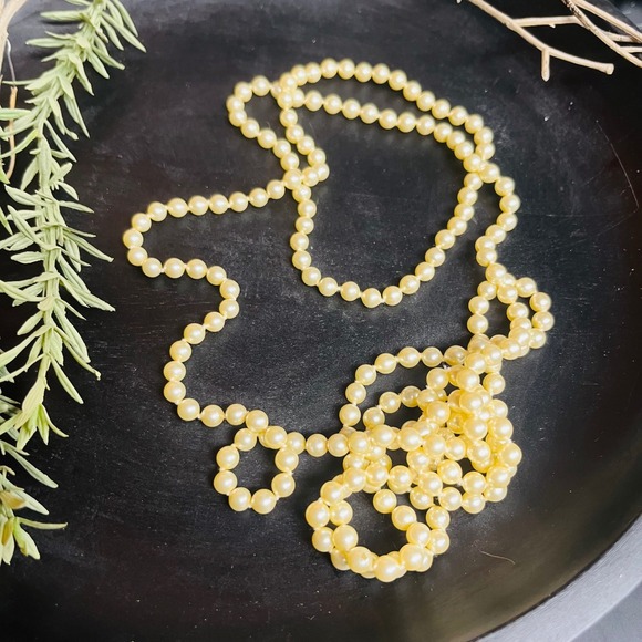 60" Cream Faux Pearl Necklace | Acrylic Beads • 1920s Flapper Vintage Statement - Picture 5 of 5